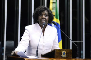 Benedita lidera com 15% ao Senado no Rio; 6 empatam na segunda vaga, diz Datafolha