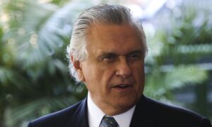 Para Caiado, retaliar tarifas dos EUA é ‘uma asneira’