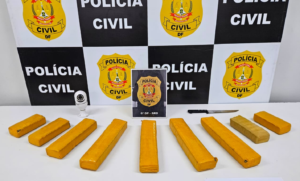 Dois homens são presos suspeitos de vender drogas por delivery no Paranoá