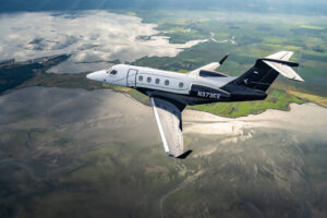 Embraer anuncia certificação de jato capaz de pousar sozinho
