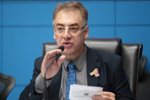 Ex-deputado Neno Razuk é preso na Bolívia depois de quase um mês foragido