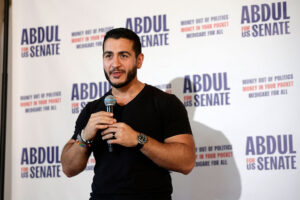 Candidato progressista Abdul El-Sayed vence primárias democratas no Michigan