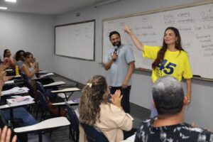 Paula Belmonte defende convocação de concursados e fortalecimento do serviço público