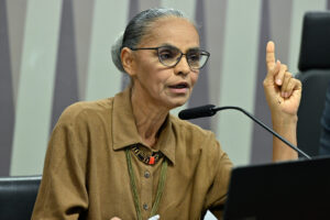 Marina é hostilizada por homem em ato de campanha de Haddad com mulheres