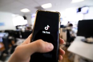 TikTok pode ter coletado dados de 20% das crianças brasileiras em apenas 1 ano, mostra investigação