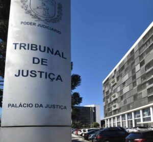 TJ suspende investigação sobre suposta venda de cargos envolvendo presidente da Câmara de Curitiba