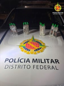 Operação Kratos apreende 23 garrafas de lança-perfume no DF