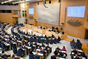 Parlamento sueco reduz maioridade penal para 14 anos