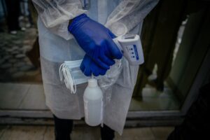 Epidemia de ebola na RD Congo deixa mais de 2 mil mortos