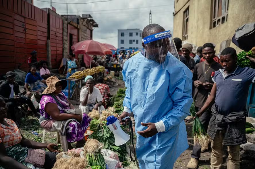 OMS espera reverter em 3 meses tendência da epidemia de ebola na RDCongo