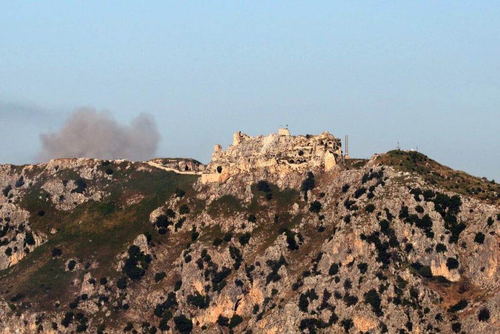 Explosões israelenses perto de castelo ameaçam acordo-quadro, diz Líbano