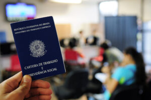 59,3% consideram improvável perder emprego ou renda nos próximos 6 meses, mostra FGV