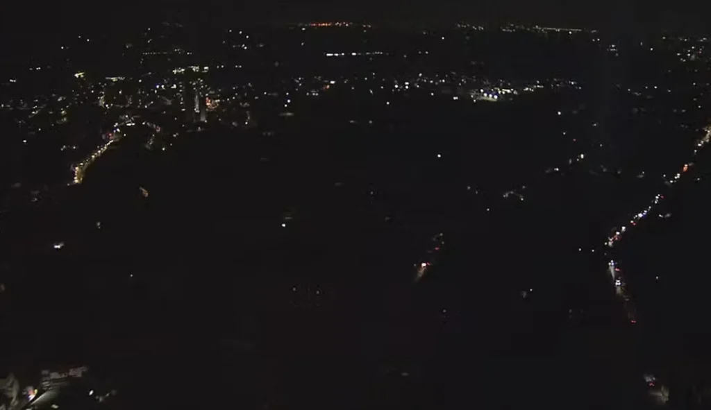 Temporal com ventos de até 120 km/h no RS deixa rastro de destruição e 290 mil sem luz