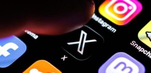 Algoritmo do X prioriza posts que geram irritação, diz estudo