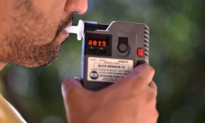Contran amplia Lei Seca para detectar consumo de drogas e evitar pegar álcool residual na boca