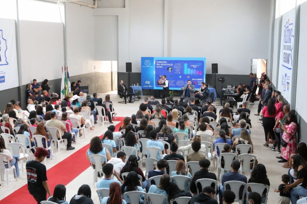 Ciclo em Taguatinga orienta sobre violência doméstica