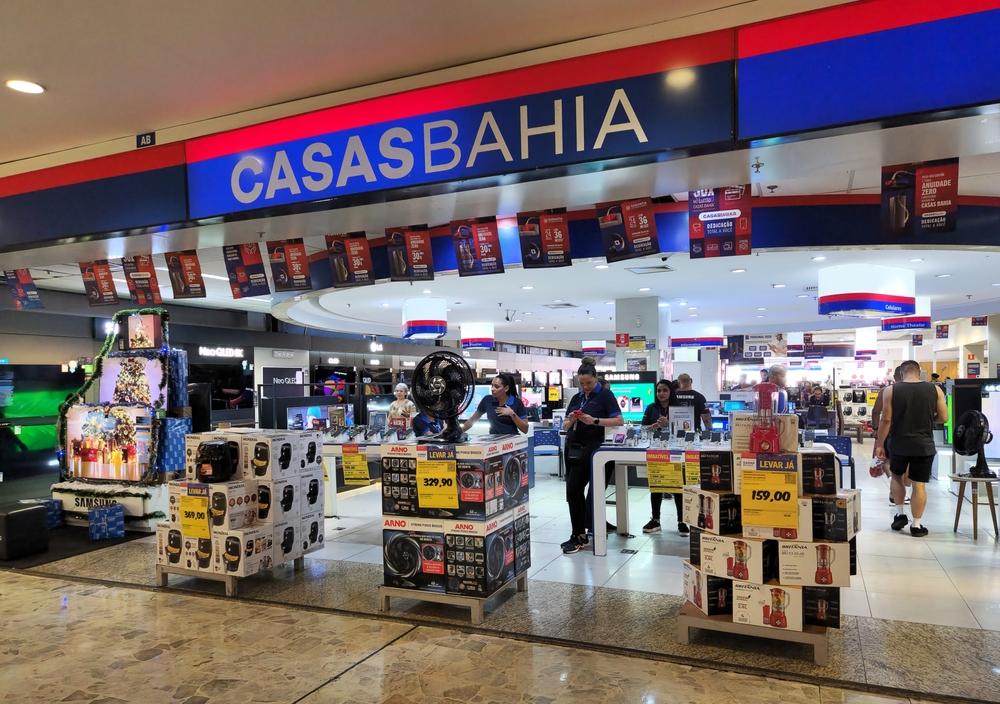 Ações da Casas Bahia desabam até 36% após pedido de recuperação judicial