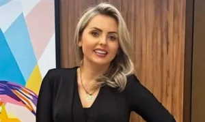 Clariana Barão é candidata do DC à Presidência