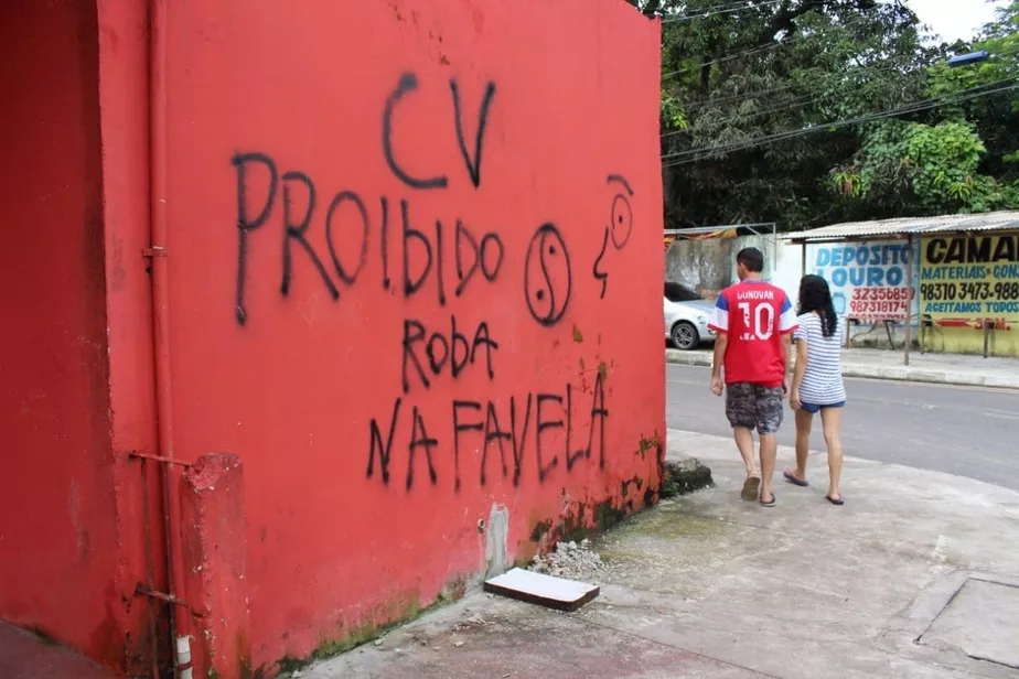 PM faz operação contra avanço do Comando Vermelho no Rio