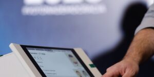 Campanha eleitoral nas ruas e na internet começa neste domingo (14)