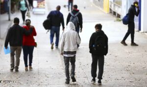 Frente fria provoca risco de temporais no Sul enquanto bloqueio mantém calor e tempo seco no Centro do país