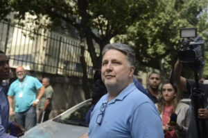 Defesa de Garotinho tenta manter candidatura e diz que ele já cumpriu pena de improbidade