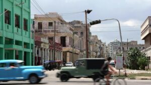 Cuba condena prorrogação do bloqueio comercial dos EUA
