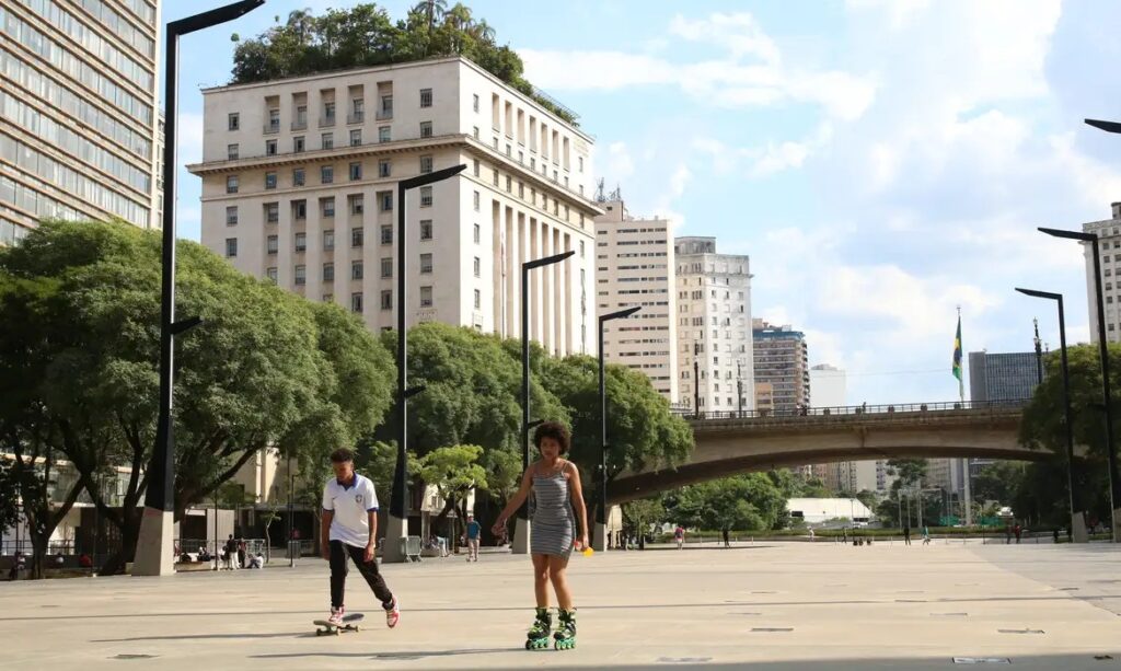 Frente fria muda o tempo em São Paulo, mas calorão já tem data para voltar; veja a previsão