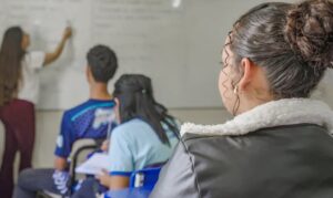 Gravidez na infância interrompe estudos e autonomia de meninas, aponta pesquisa
