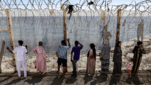 ONGs elevam para pelo menos 141 o número de mortos na tentativa de entrar em Ceuta