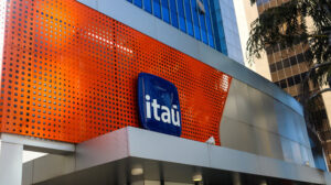 Lucro do Itaú sobe para R$ 12,4 bilhões no 2º tri