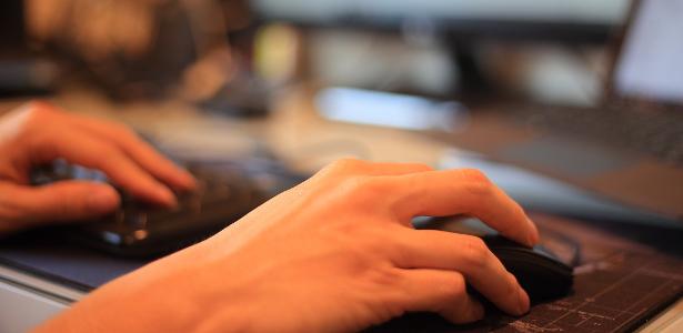 Assistente de IA hackeia sistema de academia na Austrália
