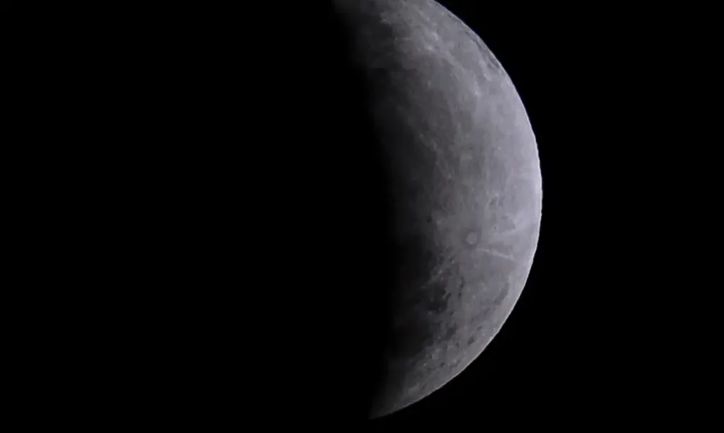 Eclipse parcial da Lua será visível em todo o Brasil nesta quinta