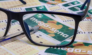 Mega-sena acumula e pode pagar R$ 100 milhões neste domingo