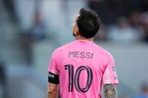 Lionel Messi faz 1º jogo após morte do pai em derrota do Inter Miami