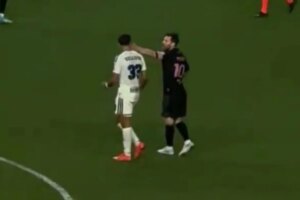 Lionel Messi dá tapa em adversário e gera confusão na MLS