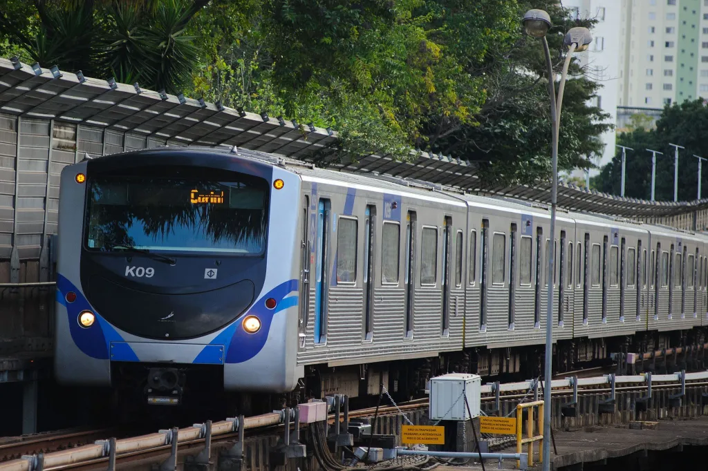 Ferroviários de SP confirmam greve por tempo indeterminado em três linhas a partir de terça (4)