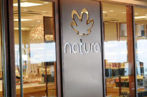Natura diz que fará correção de rota após queda do lucro