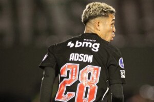 Saiba onde assistir a Vasco x Vitória pelas quartas da Copa do Brasil