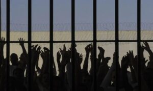 Onze presos fogem de penitenciária após cavar túnel no RN