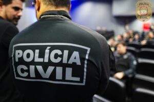 Dois homens são presos com Hilux furtada no Distrito Federal
