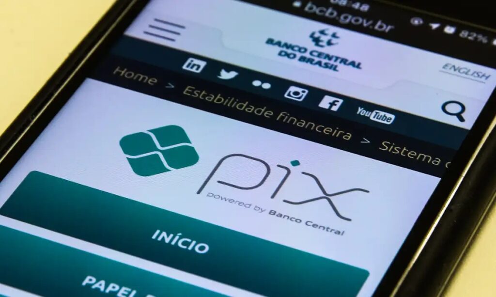 Pix ganha espaço em bares e restaurantes e chega a 20,5%