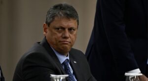 Tarcísio, sobre Sabesp: tarifas sempre vão subir, mas menos do que se fosse empresa pública