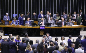 PL lidera número de candidaturas ao Congresso nas eleições de 2026