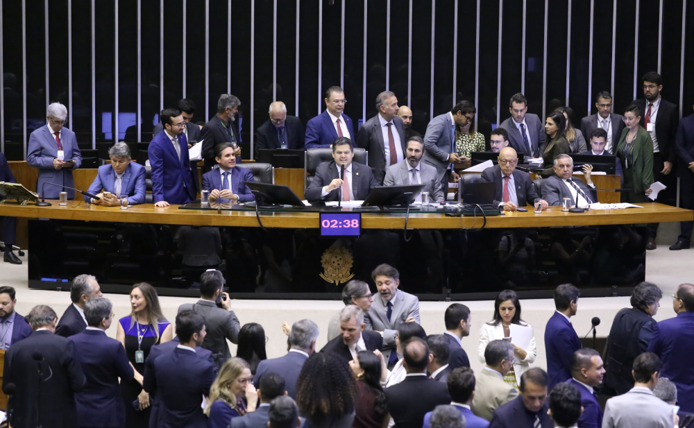PL lidera número de candidaturas ao Congresso nas eleições de 2026