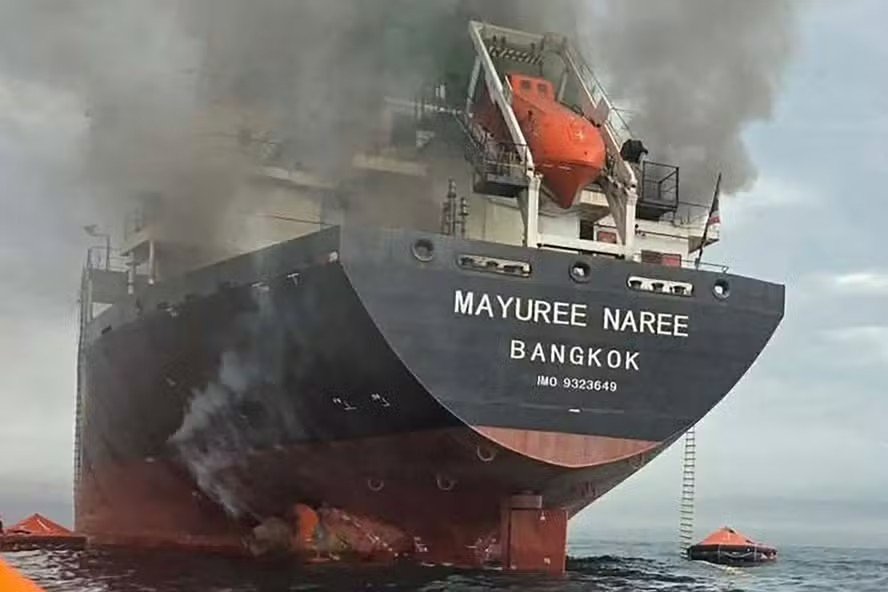 Novos bombardeios no Golfo fazem petróleo superar os 100 dólares