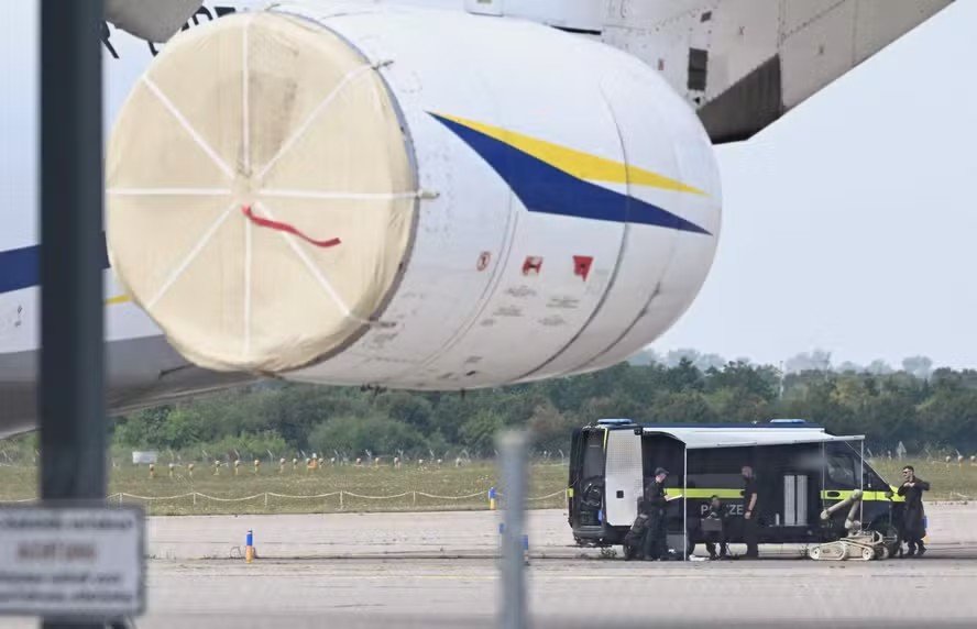 Alemanha identifica suspeitos russos por drone com explosivos em aeroporto