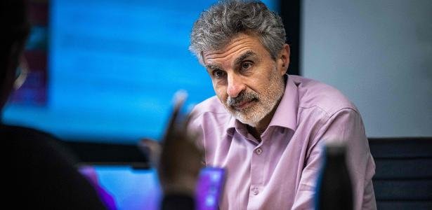 Pioneiro de IA alerta sobre perigos e perda de controle da tecnologia