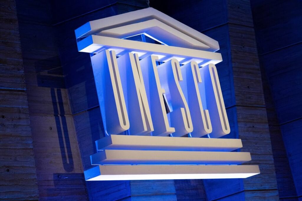 Unesco pode exercer papel “moderador” no debate sobre IA, afirma diretor