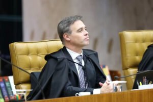 André Mendonça vota a favor de Dallagnol após maioria por suspensão da campanha eleitoral